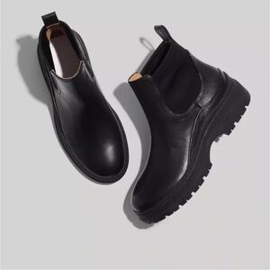 Madewell The Dani Chelsea Lugsole Boot